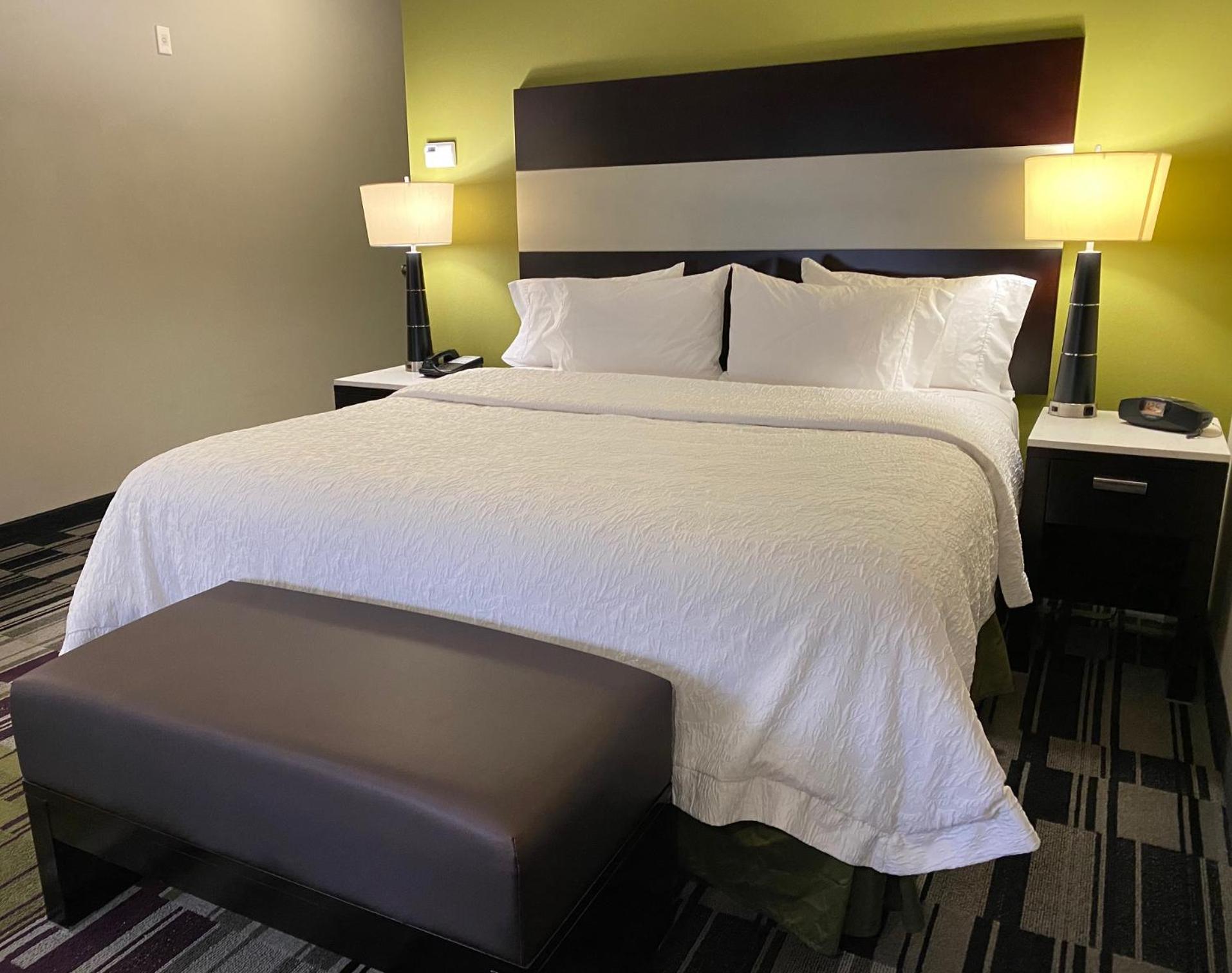 Hampton Inn By Hilton Leesville Fort Johnson Zewnętrze zdjęcie