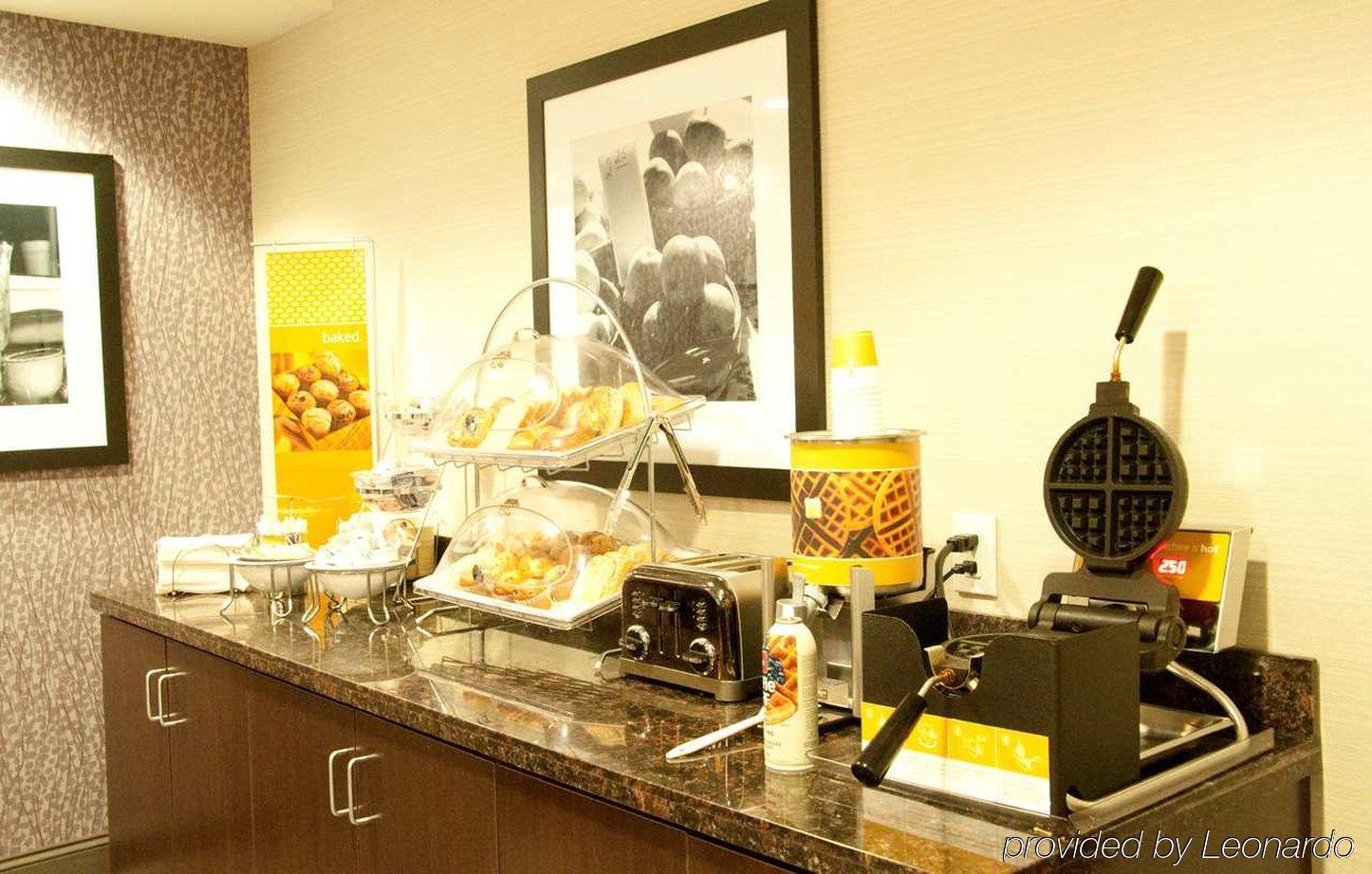 Hampton Inn By Hilton Leesville Fort Johnson Zewnętrze zdjęcie